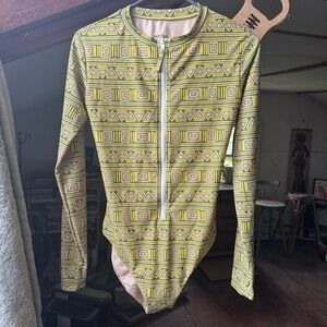 Mott50 Women's Green Geometric Long Sleeve One-Piece Swimsuit